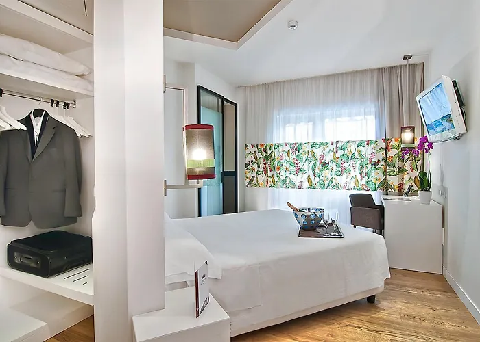 Caravel Отель 4*