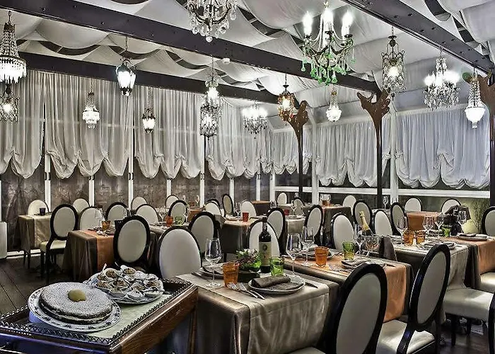 Caravel Отель 4*